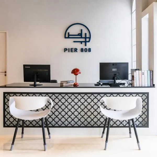 PIER 808 Hostel, hotel in Bangkok