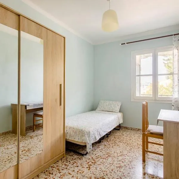 Habitacion privada y tranquila, ξενοδοχείο στο Αλικάντε