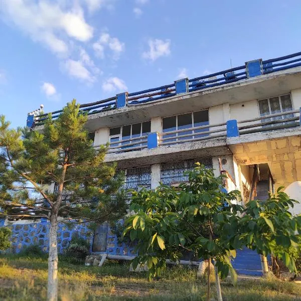 Dede Sebo Çay Bahçesi + Camping, hotel in Doğubayazıt