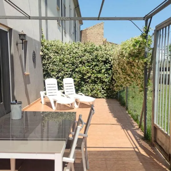 loft con terraza y barbacoa, ξενοδοχείο σε Lumpiaque