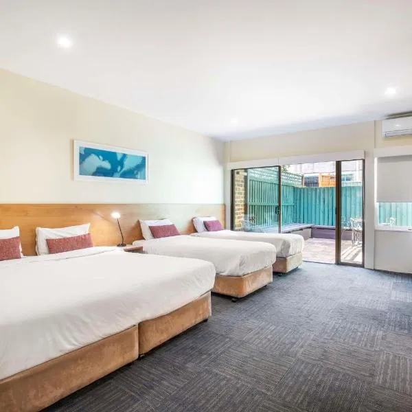Nightcap at High Flyer Hotel, hotel v destinaci Bankstown