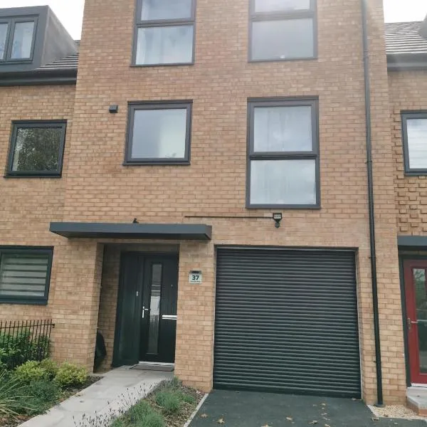 Helena's Place (7 minutes walk to Nottingham Train station), hotell i Nottingham