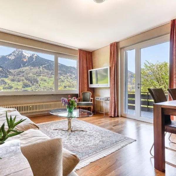 Ferienhaus Tinabella - bei der Hochjochbahn - Sivretta Montafon, hotel in Schruns-Tschagguns
