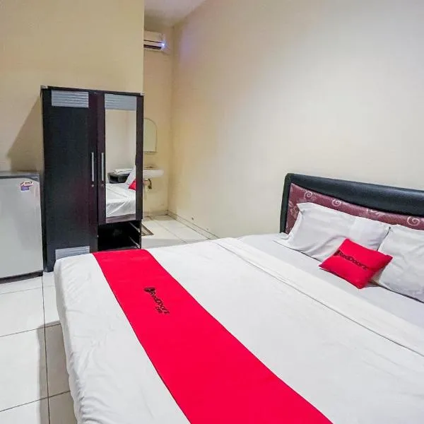 RedDoorz At Graha 99 Simomulyo, hotel in Surabaya