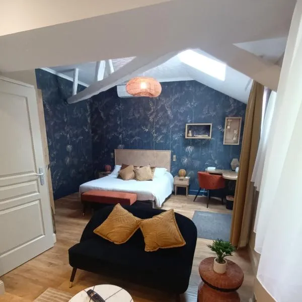 Logis Hôtel La Brèche - Restaurant Berthelot, hotel u gradu 'Amboise'