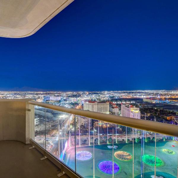 MGM Signature-28-820 1Br 2Ba F1 Pits View Balcony, Las Vegas