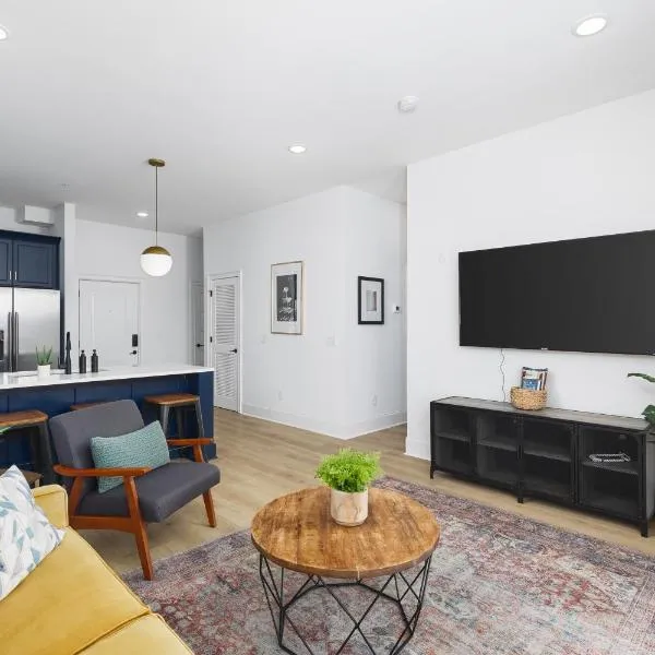 Tranquil Haven Close to Broadway with Free Parking, hotel in Nashville