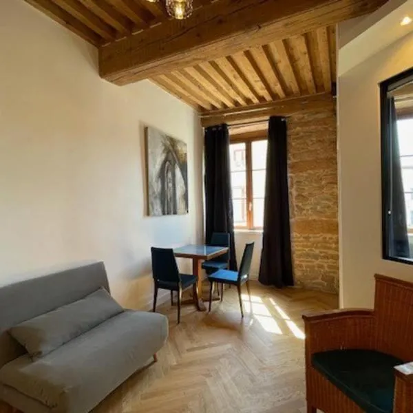 Le Petit St Pierre charmant 2 pers Valmy, hotel v destinaci Lyon