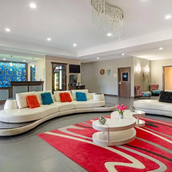 Best Western Plus Pleasanton Hotel, hôtel à Pleasanton