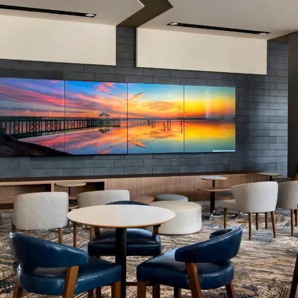 Courtyard by Marriott Philadelphia South at The Navy Yard – hotel w Filadelfii