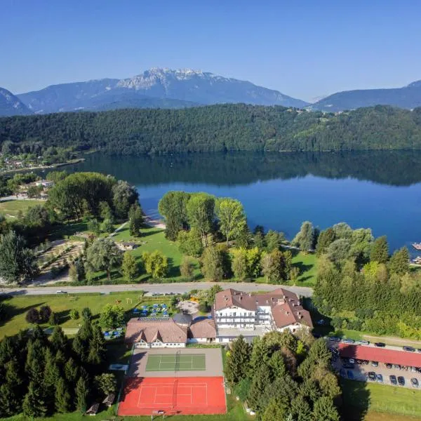 Hotel Al Sorriso Greenpark & Wellness, hotel v destinaci Levico Terme
