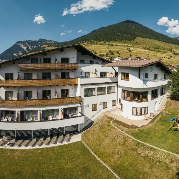 Hotel Edelweiss Superior, hotel i Nauders