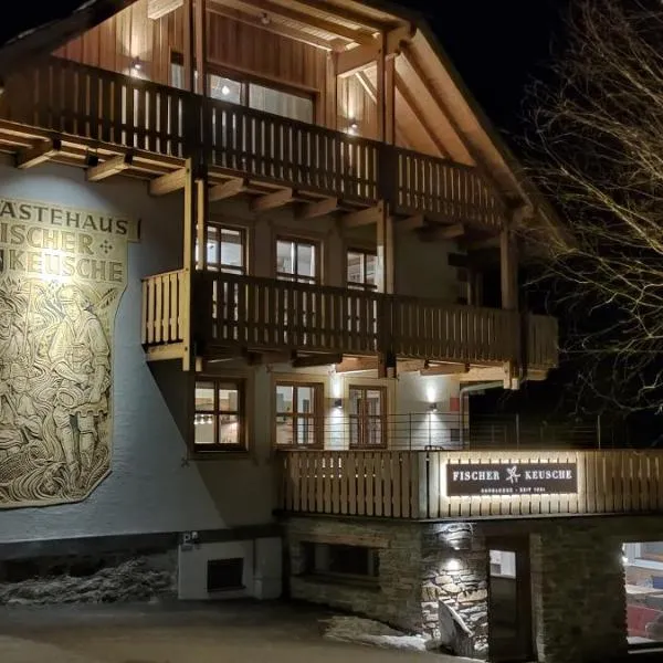 Burglodge Fischerkeusche, hotel in Mauterndorf
