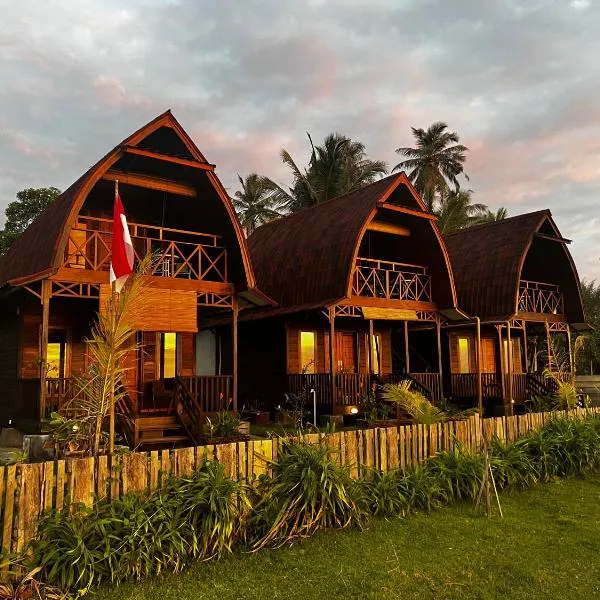 Momos Surf Shack, hotel in Simeulue