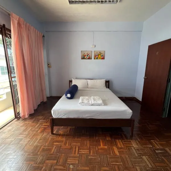 Piano Private House, hotell sihtkohas Ban Kohong