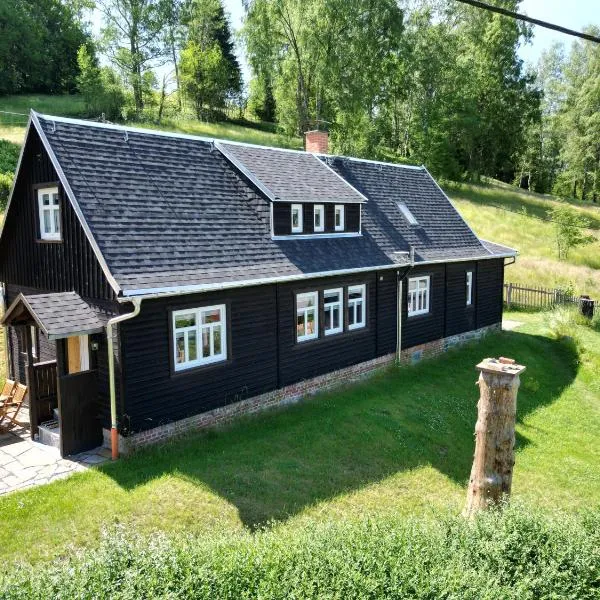 Ferienhaus Anno Dazumal, wie zu Großmutters Zeiten, hotel in Klingenthal
