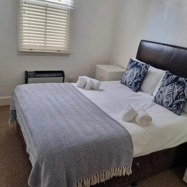 Stunning 2 Bed/2 Bath Flat in Waterloo, London, hotel u Londonu