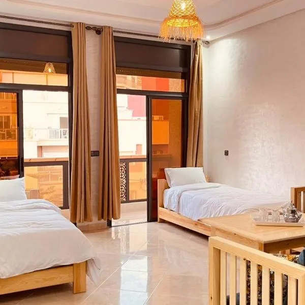 WOW beach house, хотел в Имсуане