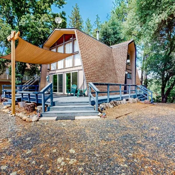 Cozy Cabin, hotel in Groveland