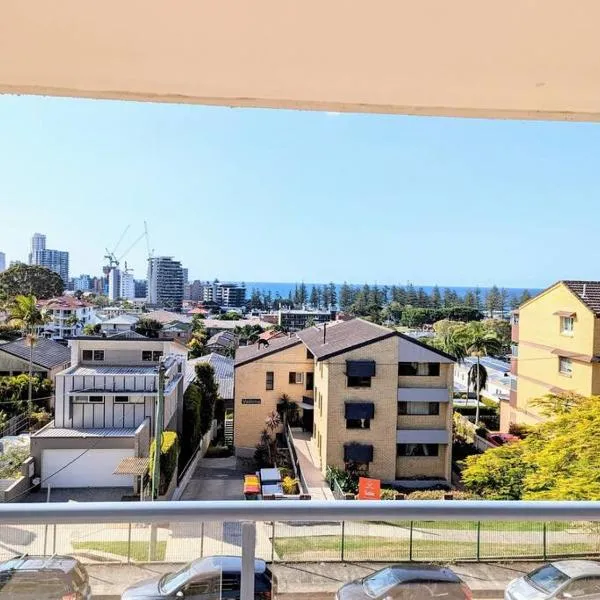 Burleigh Breeze, hotel in Gold Coast