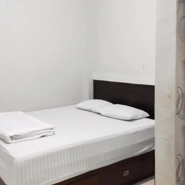 RedDoorz Syariah near Terminal Terpadu Langsa, hotel di Birimpontong
