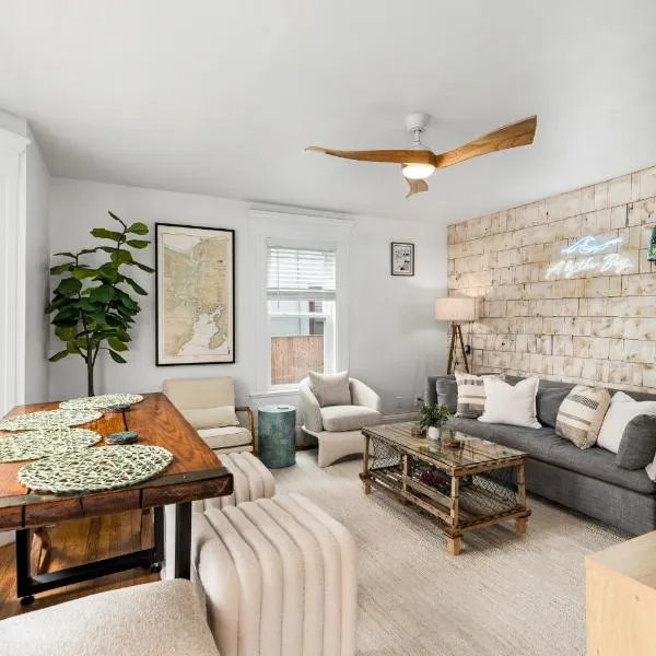 A by the Bay - Stunning Seaside Apartment, hotel v destinaci Gloucester