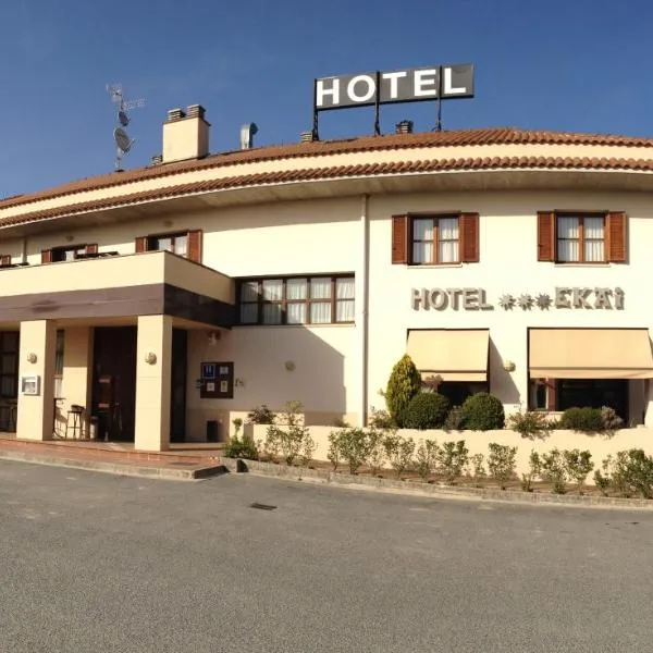 Hotel Ekai, hotel v destinaci Ecay