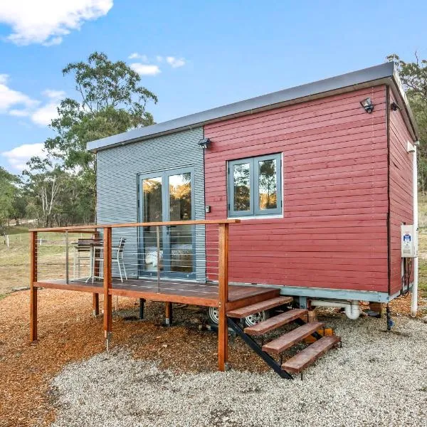 Tiny Home - Redbird, hotel in Hartley