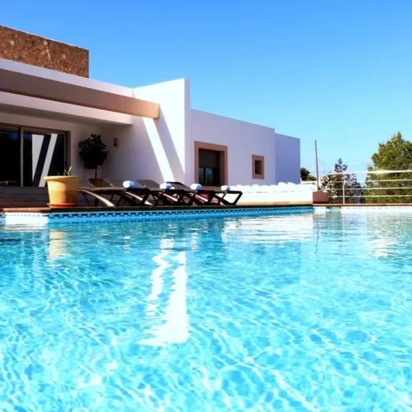 Villa Bellissima, hotel v destinaci Enseada de San Antonio