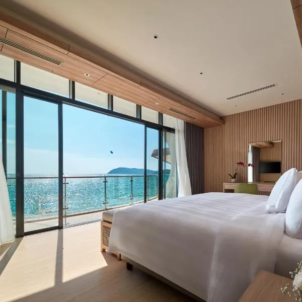 PARKROYAL Langkawi Resort, отель в Пантай-Сенанге