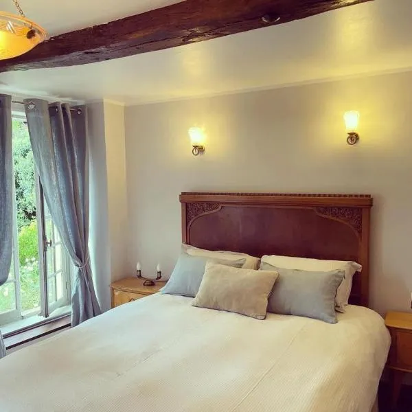 EVERGREEN GuestHouse, hotel in Vernon