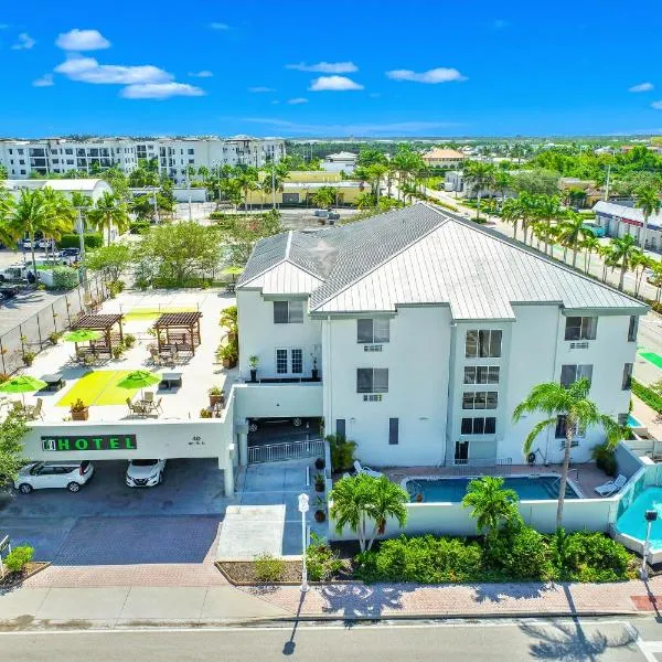 Naples Park Central Hotel, hotel en Naples