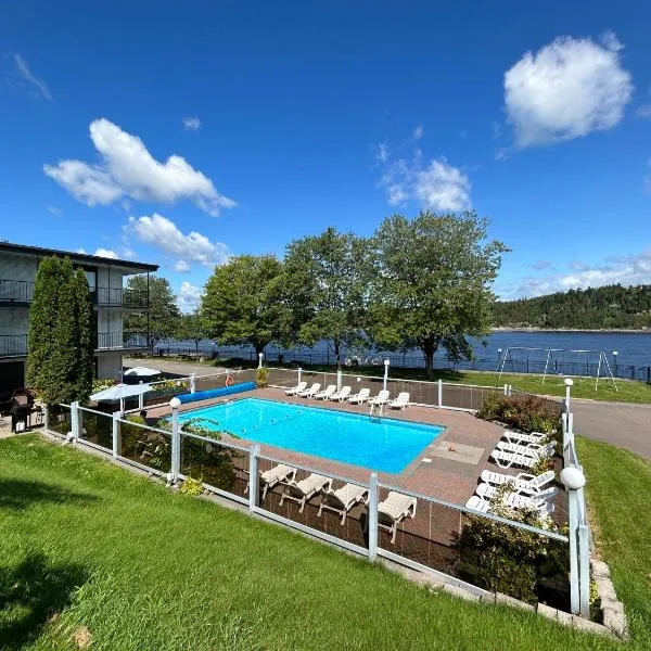 Motel Panoramique, hotel in Saguenay