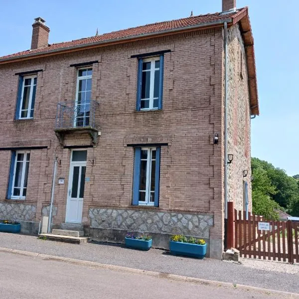 Cherry Blossom House, hotel in Bujaleuf