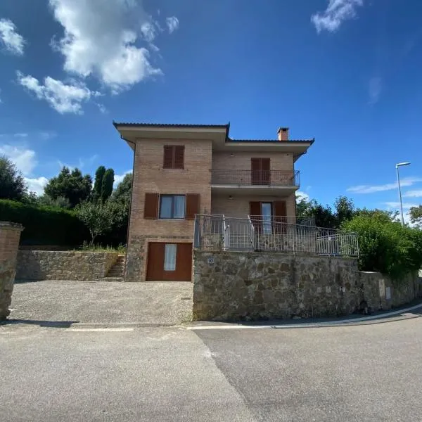 Casa Vacanze la Pineta, hotel v destinaci Montalcino