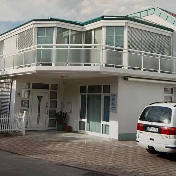 Gästehaus3land in Weil am Rhein, ξενοδοχείο σε Weil am Rhein