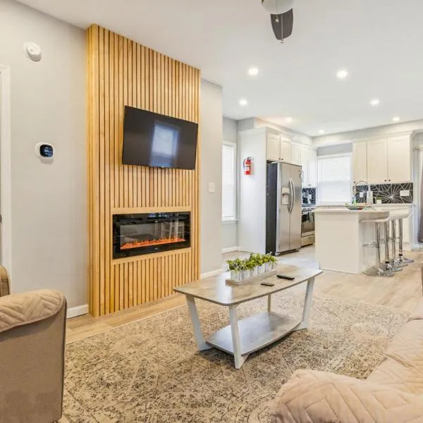 Next to Convention Center, Dave and Busters and Shops with parking, hotel v destinaci Atlantic City