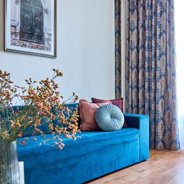 Стильні Апартаменти на Ратушній площі, hotel in Mukacheve