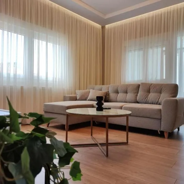 Luxury Apartments Deskati Α2, hotel in Deskáti