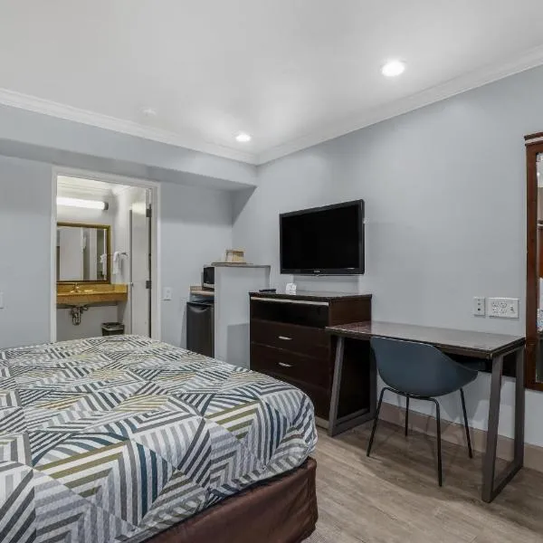 Motel 6 Carlsbad, Ca- North, Hotel in Carlsbad