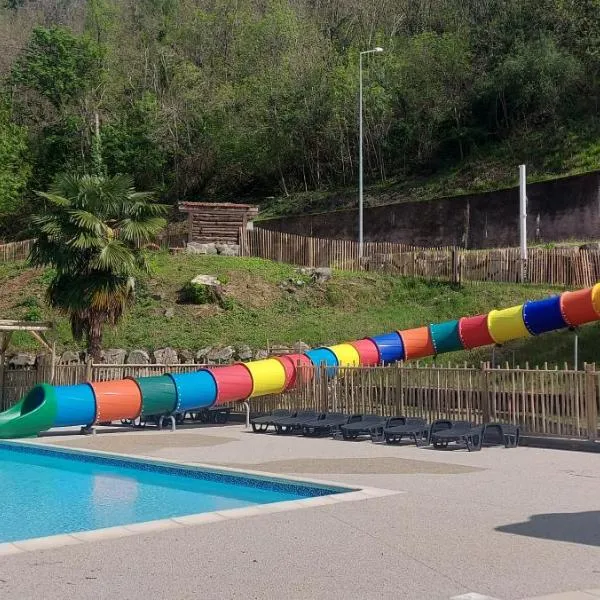 Camping les Sables, hotel em Tournon-sur-Rhône