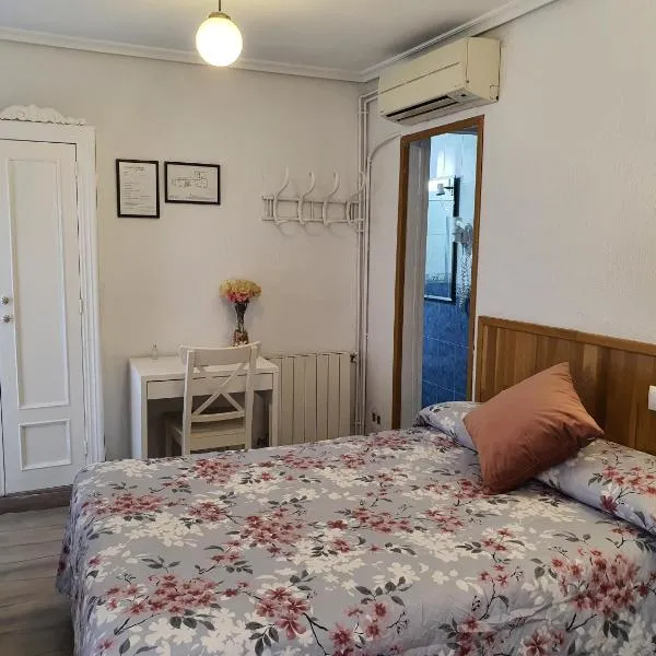 Pensión Martín, hôtel à Jaén