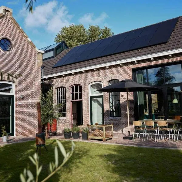 Suvelfabryk, hotel en Lioessens