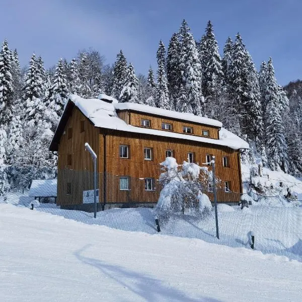 APARTMENTS ROGLA JURGOVO - Ski in Ski out, hôtel à Lukanja