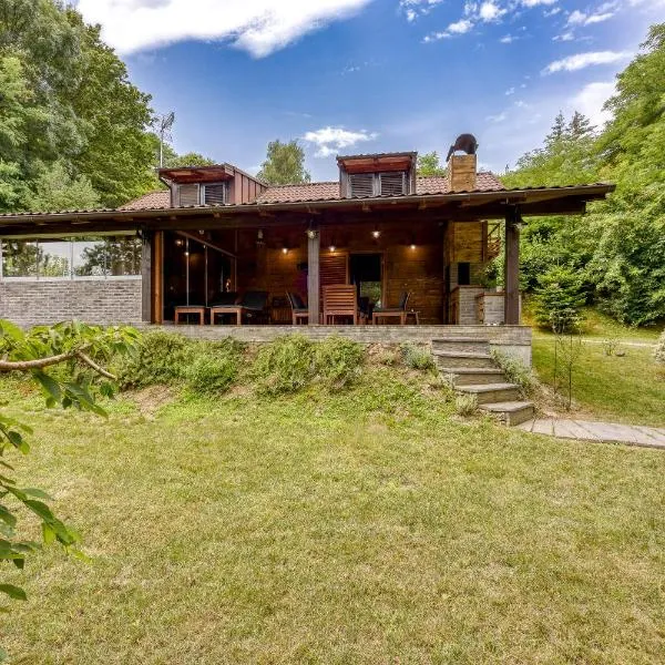 Zagreb, Kuća za odmor Swan River Holiday House, hotel in Lasinja