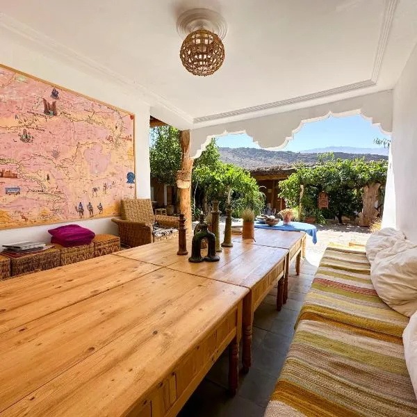 Alliance Berbère - Vallée d'Aït Bouguemez, ξενοδοχείο σε Timit