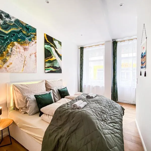 Freundliche Ferienwohnung mit Regendusche, Küche, Waschmaschine&Trockner, TV, WLAN, Hotel in Leipzig