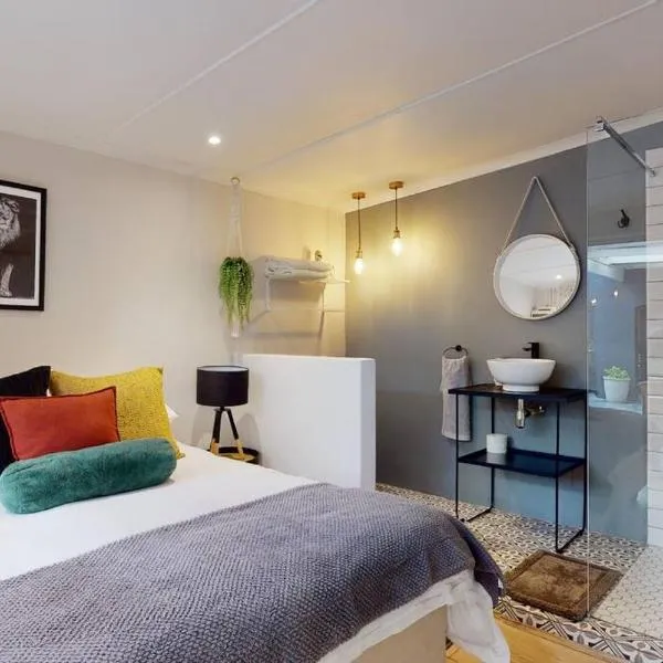 Sixty-Five: Stylish guest suite, hotel a Walmer