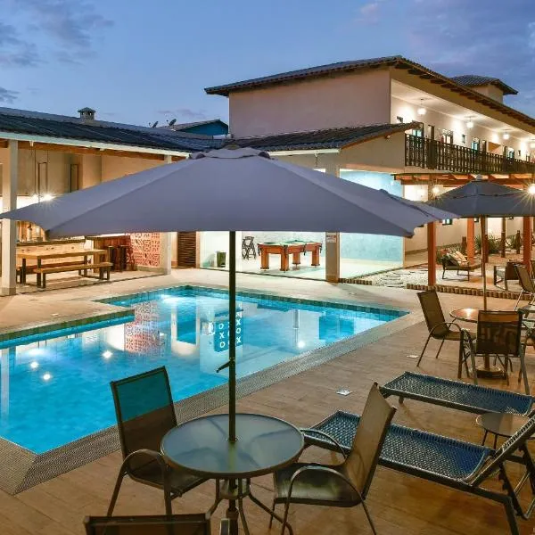 Flat Charme do Cerrado - Até 4 pessoas/Cozinha/Ar Cond./Piscina, hotel in Pirenópolis