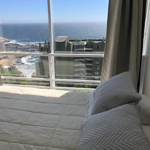 Studio luminoso, acogedor, maravillosa vista al mar primera línea la mejor ubicación de Reñaca y playas, hotel in Viña del Mar